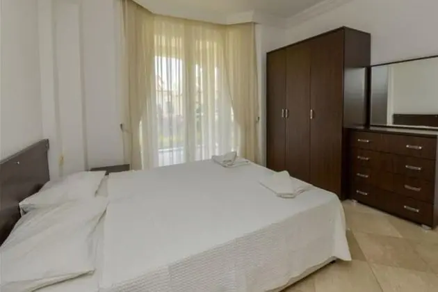 Dort Yatakodalı Villa Oda
