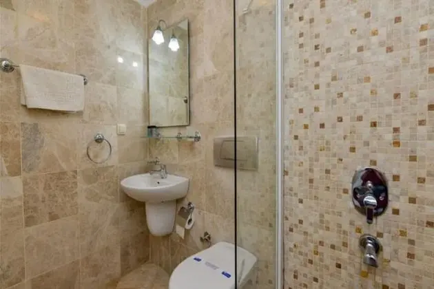 Dort Yatakodalı Villa Oda