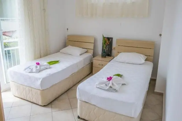 Uc Yatakodalı Apartment Oda