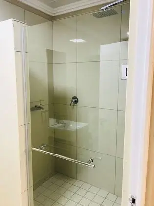 Basic Tek Büyük Yataklı Oda