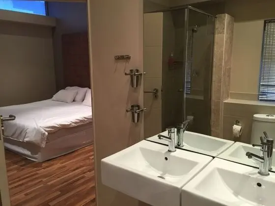 Deluxe Tek Büyük Yataklı Oda, Küvet