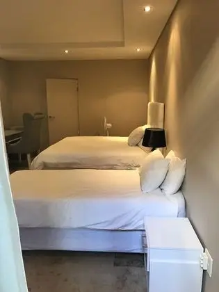 Üç Kişilik Oda