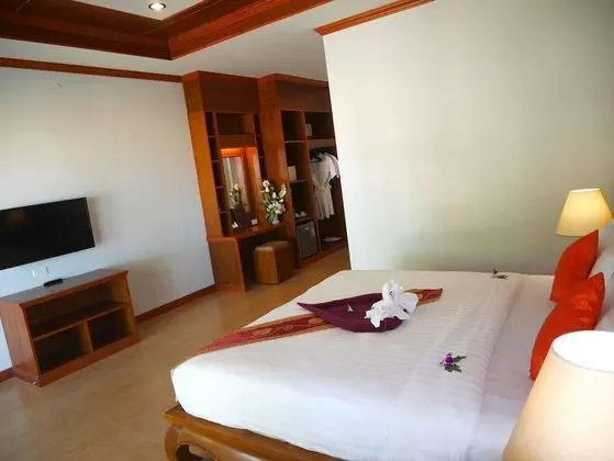 Sunset Deluxe Seaview