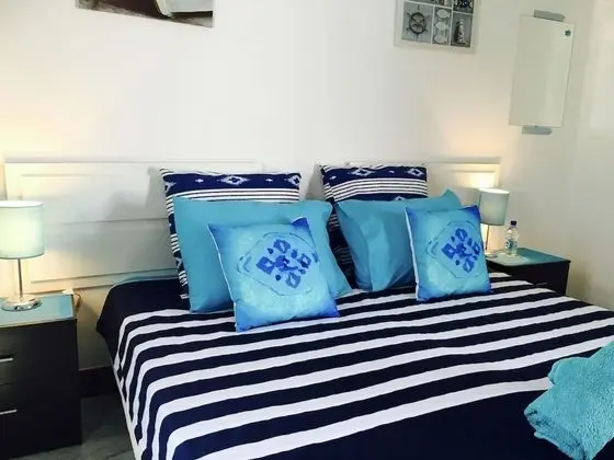 Premium Tek Büyük Yataklı Oda, 2 Yatak Odası, Özel Banyo, Okyanus Manzaralı