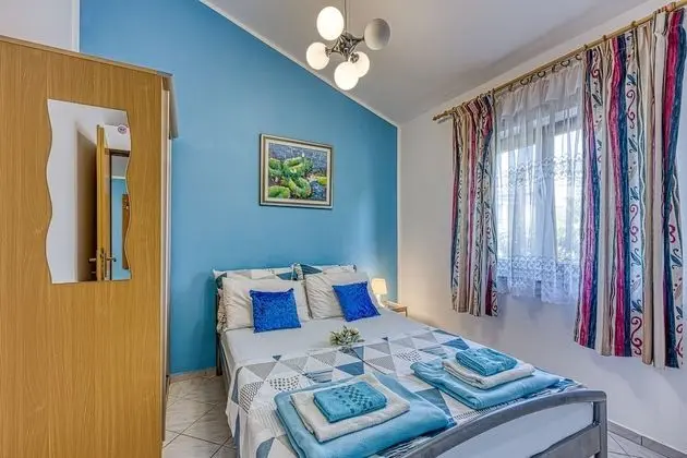 Family Apart Daire, 1 Çift Kişilik Yatak ve Çekyat, Bahçeli (Sunset Blue Apartment)