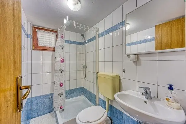 Family Apart Daire, 1 Çift Kişilik Yatak ve Çekyat, Bahçeli (Sunset Blue Apartment)