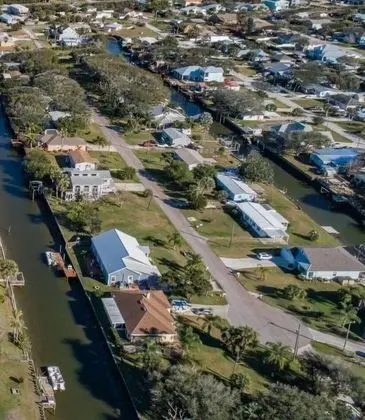 Ev (Sunset Canal Cottage)