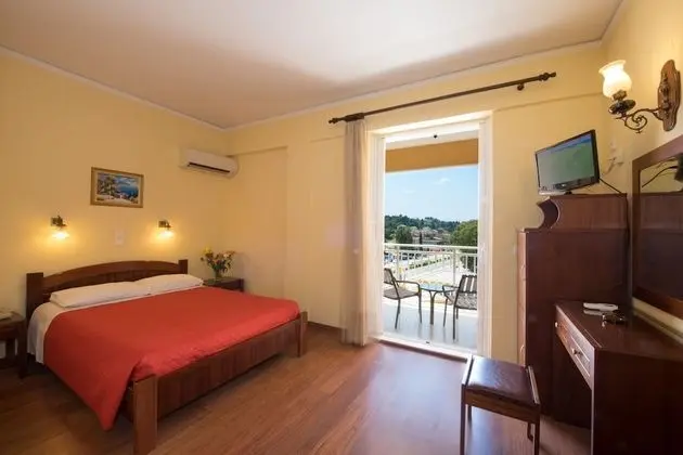 Tek Büyük veya İki Ayrı Yataklı Oda