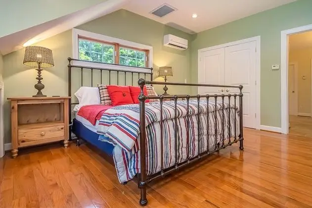 Ev, Birden Çok Yatak, Şömine