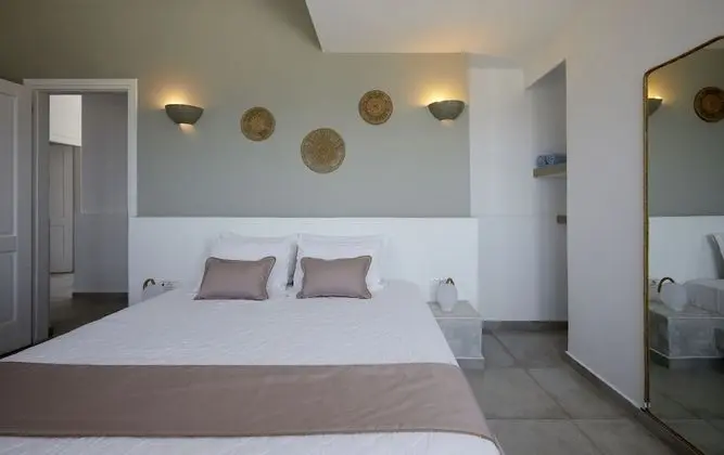 Deluxe Room with hot tub and sea view