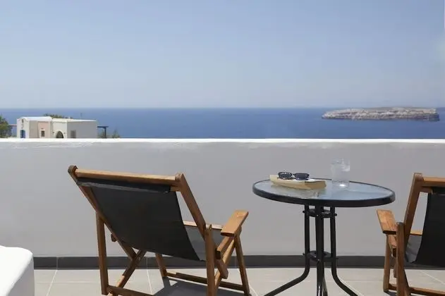 Deluxe Room with hot tub and sea view
