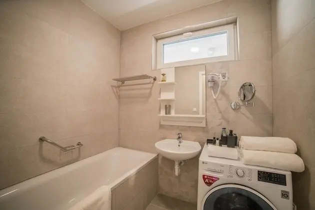 Deluxe Apart Daire, Göl Manzaralı