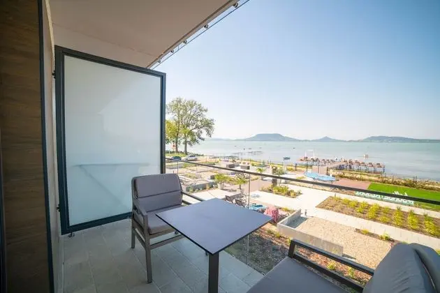Deluxe Apart Daire, Göl Manzaralı