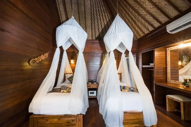 2 Bed Rooms with connecting door