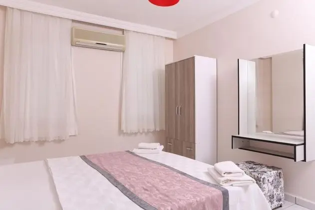 Daire-İki Yatak Odalı, Deniz veya Bahçe Manzaralı