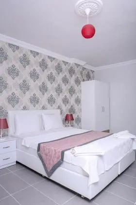 Iki Yatak Odalı Deluxe Suite, Deniz veya Bahçe Manzaralı