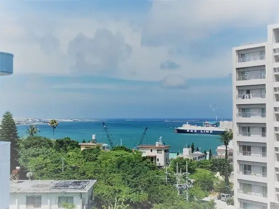 Oda, Sigara İçilmez (Japanese Western style, 2nd floor)