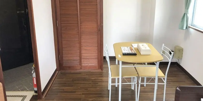 Tek Kişilik Oda, Sigara İçilmez (2nd, 3rd floor)