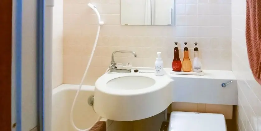 Tek Kişilik Oda, Sigara İçilmez (2nd, 3rd floor)