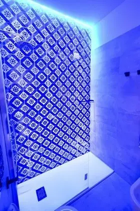 Comfort Tek Büyük veya İki Ayrı Yataklı Oda, Balkon, Deniz Manzaralı (3)