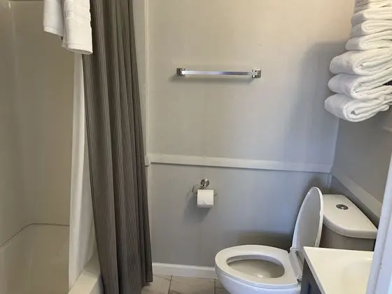 Tek Büyük Yataklı Oda, Havuz Kullanımı, Göl Manzaralı