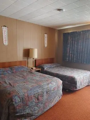 Traditional Tek Büyük Yataklı Oda