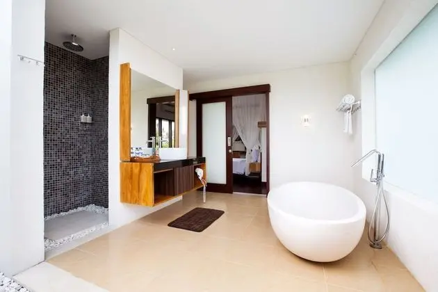 Villa, 4 Yatak Odası, Plaj Manzaralı