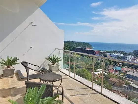 Panoramic Çatı Katı Süiti (Penthouse), 4 Yatak Odası, Jakuzi, Deniz Manzaralı