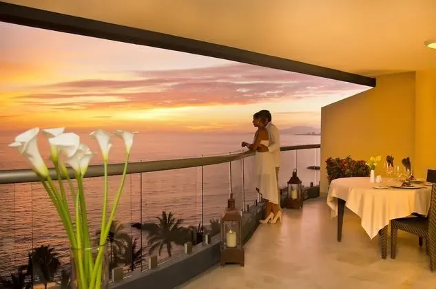 Infinity One Bedroom Suite