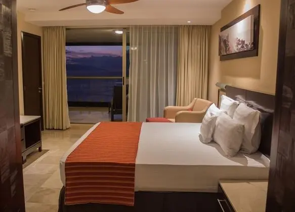 Infinity One Bedroom Suite