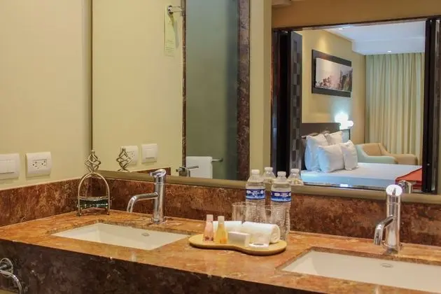 Infinity One Bedroom Suite