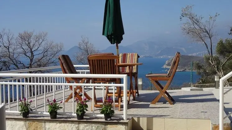 Standard Stüdyo, Kısmi Deniz Manzaralı, Bahçeli
