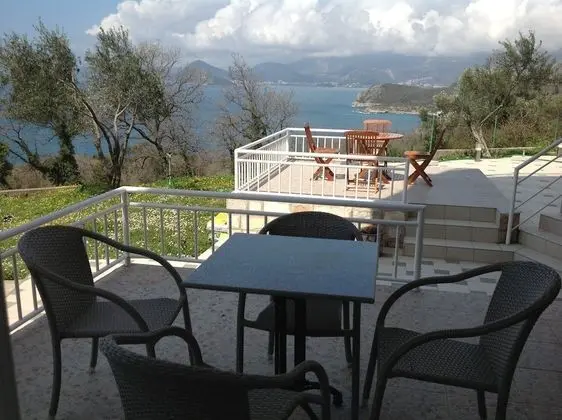 Standard Stüdyo, Kısmi Deniz Manzaralı, Bahçeli