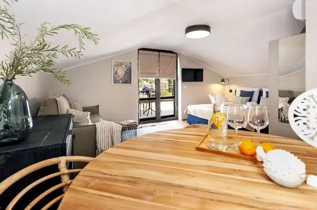 Deluxe Stüdyo, Balkon