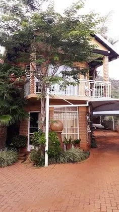 Luxury Oda (with Private Balcony)