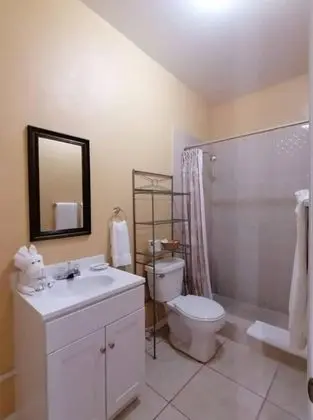 Comfort Tek Kişilik Oda, 1 Büyük (Queen) Boy Yatak, Engellilere Uygun, Buzdolabı