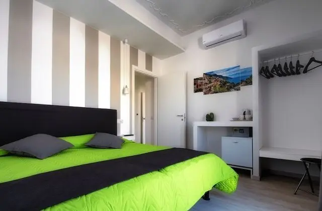 Comfort Oda, Teras