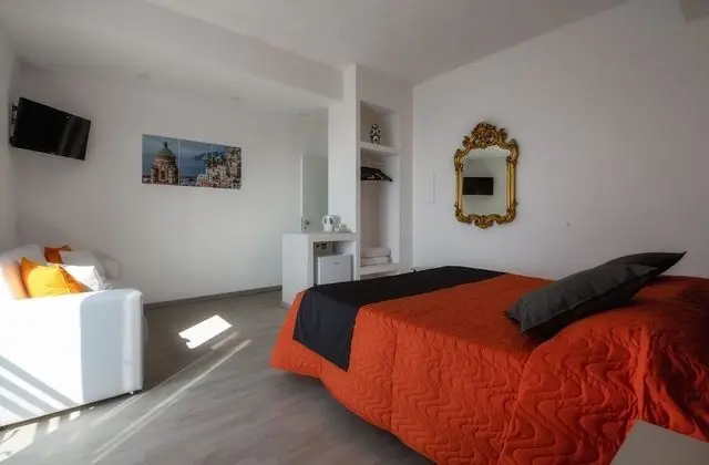 Design Üç Kişilik Oda, 1 Yatak Odası