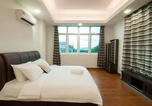 Deluxe Çatı Katı Süiti (Penthouse), 3 Yatak Odası, Sigara İçilmez, Kısmi Deniz Manzaralı