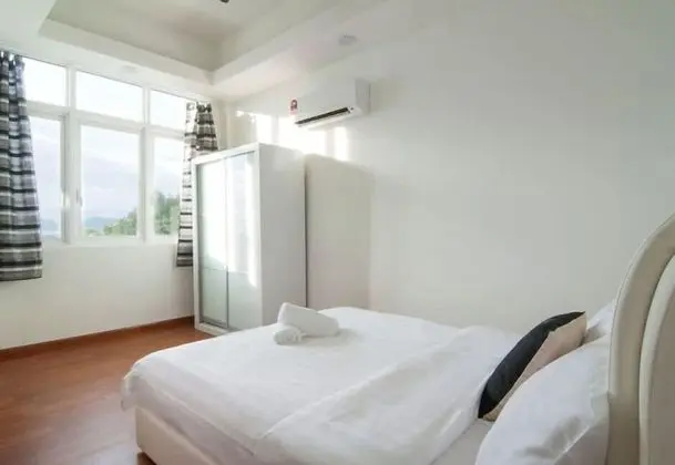 Deluxe Çatı Katı Süiti (Penthouse), 3 Yatak Odası, Sigara İçilmez, Kısmi Deniz Manzaralı