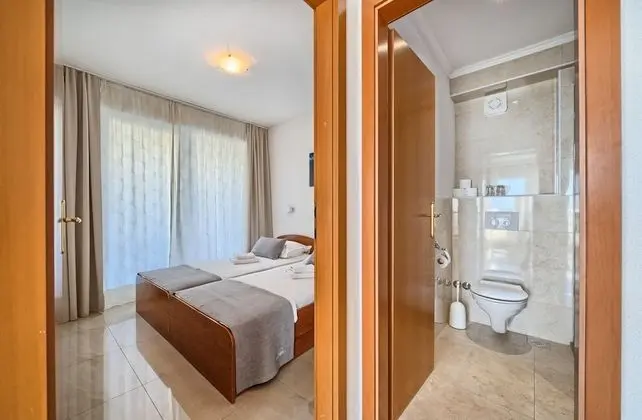 Dört Kişilik Oda, Balkon, Deniz Manzaralı