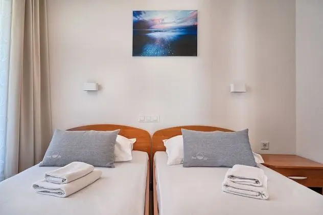 Dört Kişilik Oda, Balkon, Deniz Manzaralı