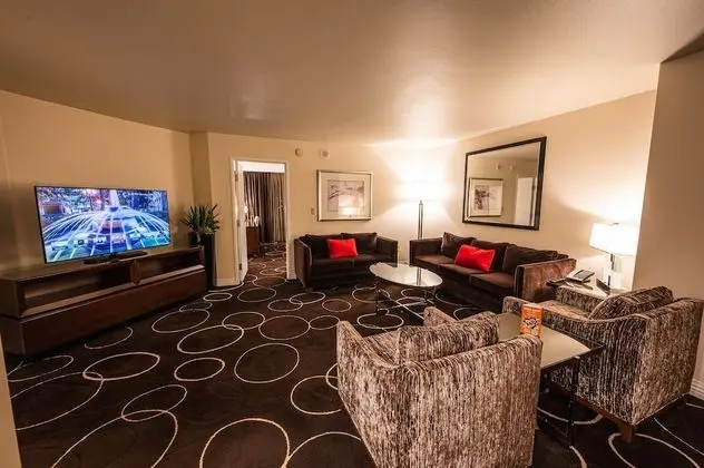 Suite, 1 King Bed
