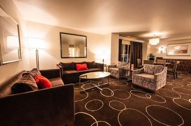 Suite, 1 King Bed