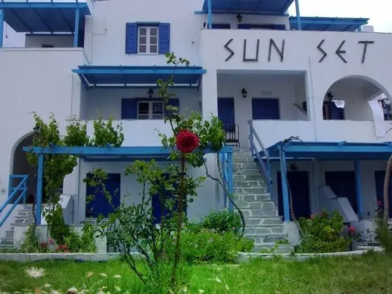 Apart Daire, Bahçe Manzaralı, Denize Sıfır