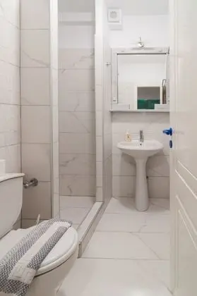Apart Daire, Bahçe Manzaralı, Denize Sıfır