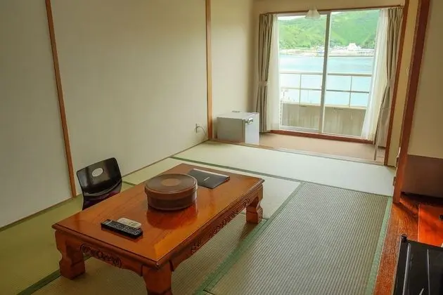 Traditional Oda, Ortak Banyo (Japanese Style, For 3 People)