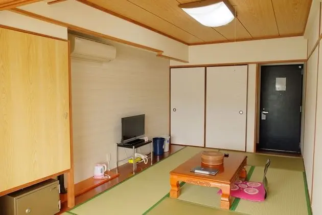 Traditional Oda, Ortak Banyo (Japanese Style, For 3 People)
