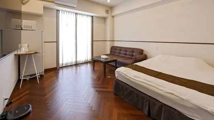 Design Tek Büyük Yataklı Oda, 1 Büyük (Queen) Boy Yatak ve Çekyat, Sigara İçilmez (Theater)