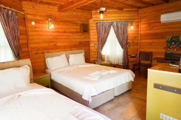 Bungalow, Havuz Manzaralı, Verandalı